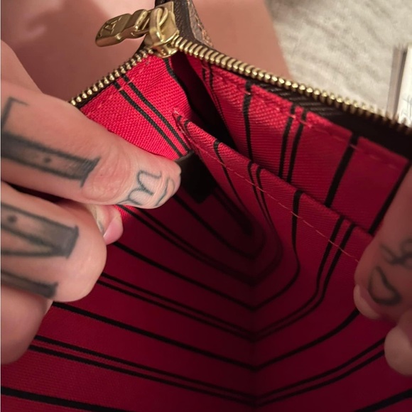 louis vuitton neverfull pouch DE - Picture 3 of 9